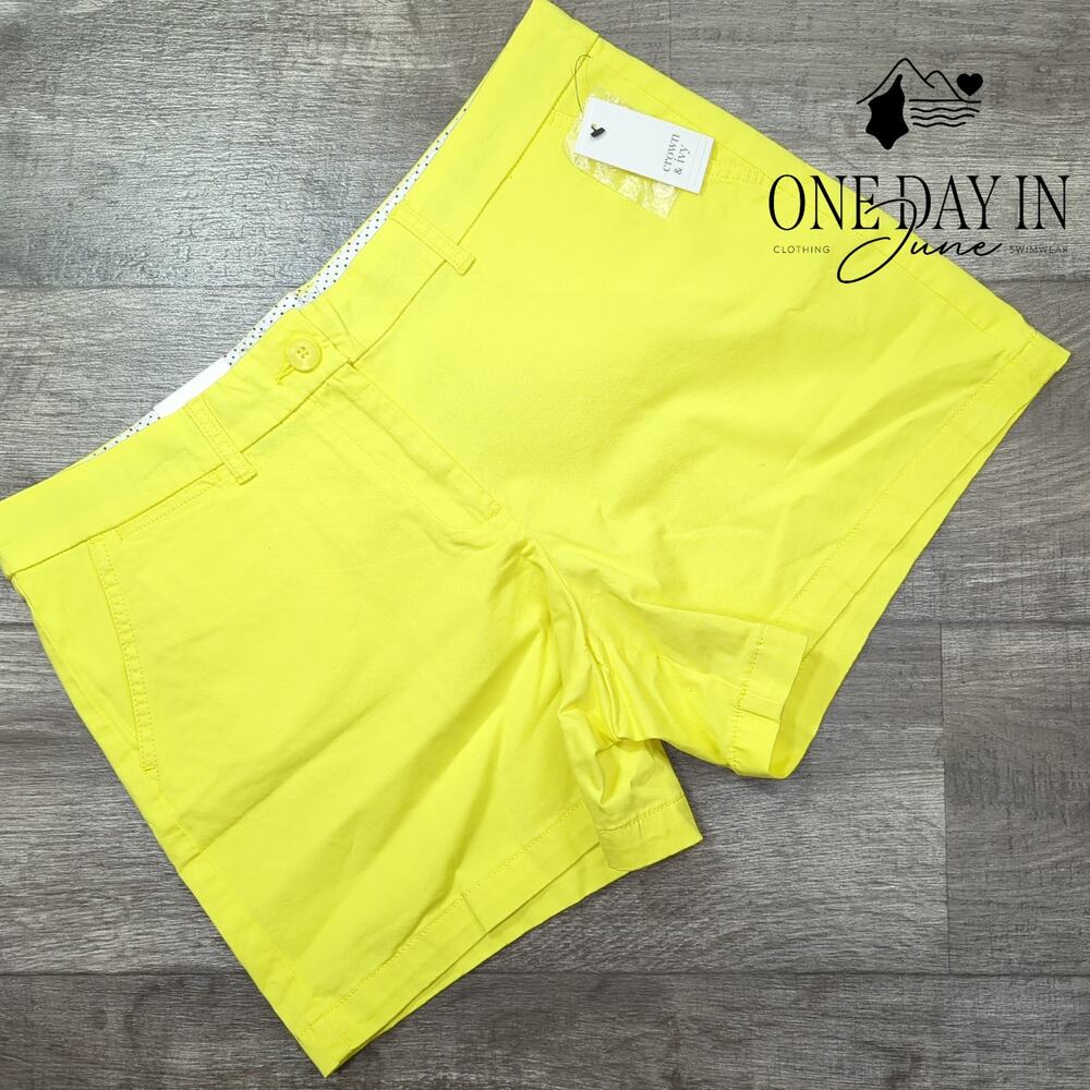 Crown & Ivy Flat Front Shorts Size 14
